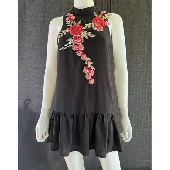 Via Vai Women's Mini Dress Sleeveless Black Flowers Embroidered Open Back S - Picture 1 of 12